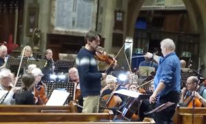 Robin Ashwell - Viola Soloist